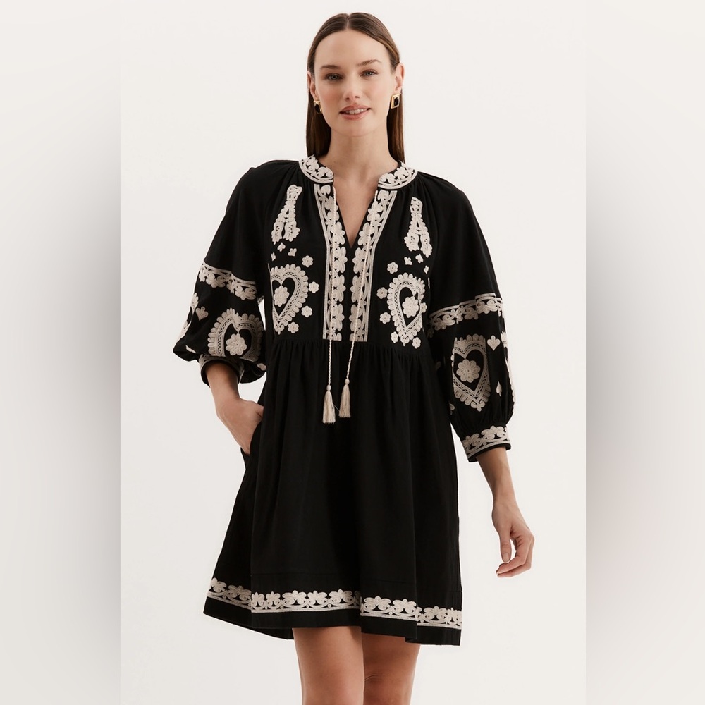 NWT Tyler boe Carmen Embroidered Dress